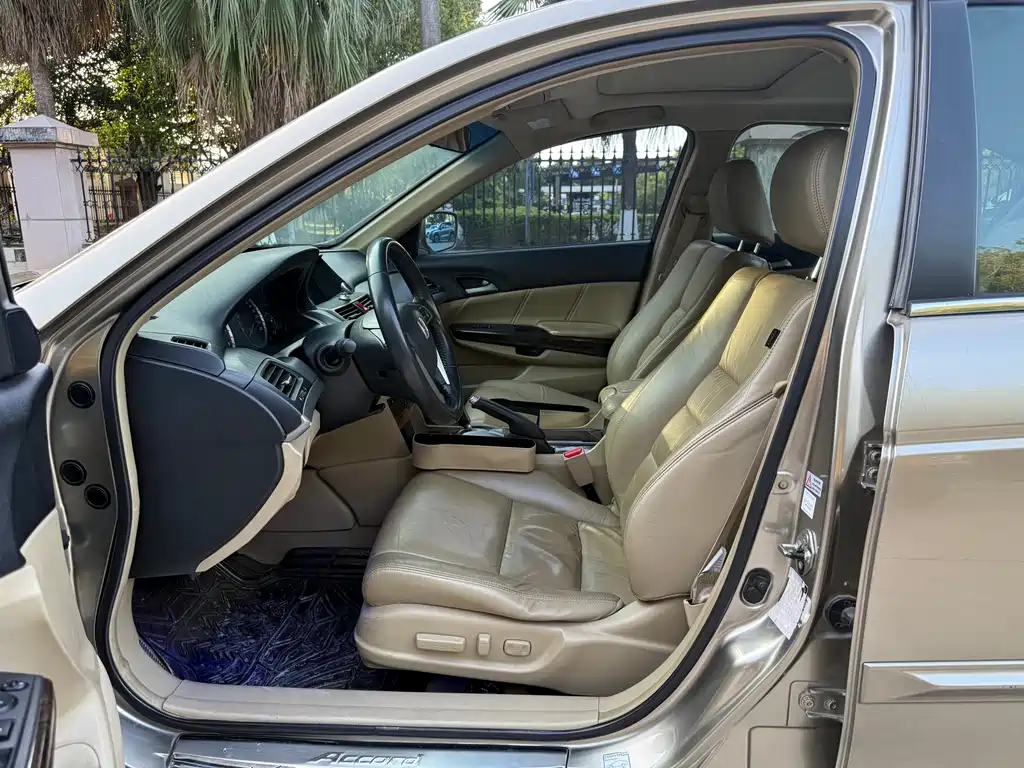 Accord 2.4 L EXL Navi