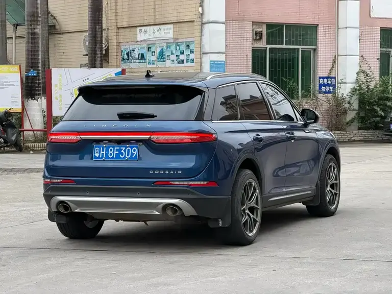 Lincoln Corsair 2.0 T 2 WD Premium