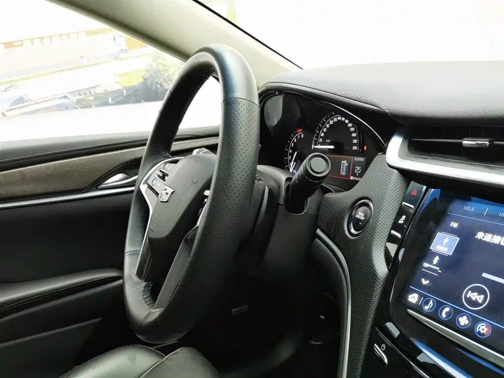 Cadillac XTS 28 T Elite