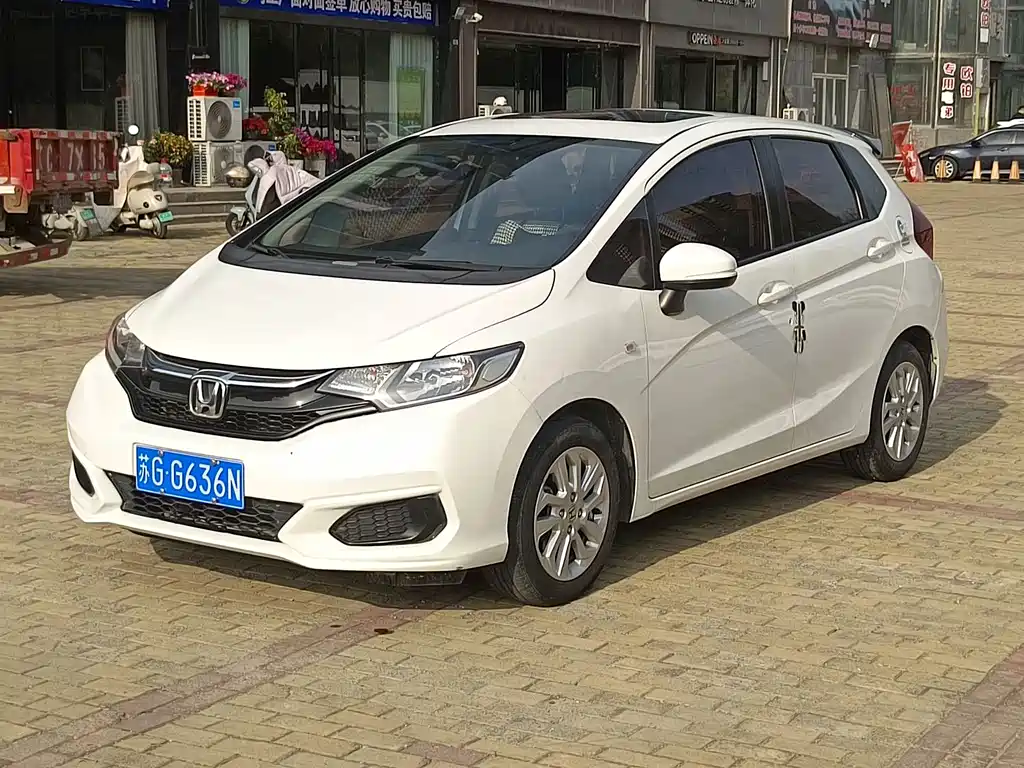 Fit 1.5 L CVT Comfort Sunroof