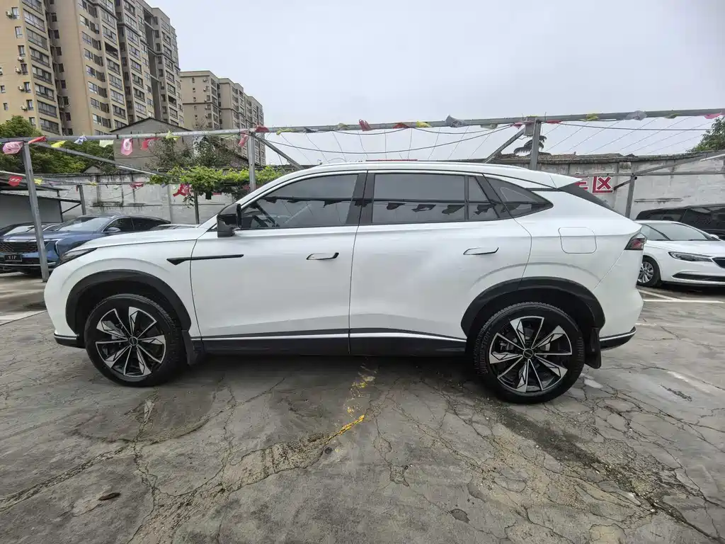 Roewe RX5 NEV 荣威RX5新能源 2023款 eRX5 超混舒享版