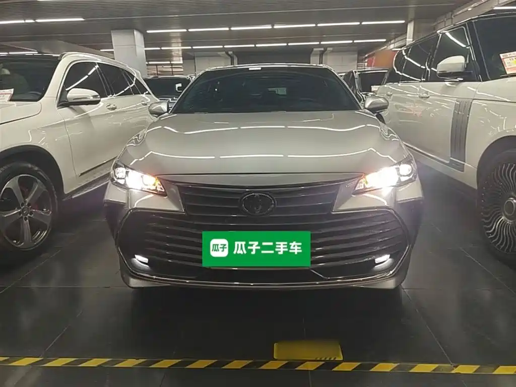 Avalon 2.0 L XLE Premium CN-VI