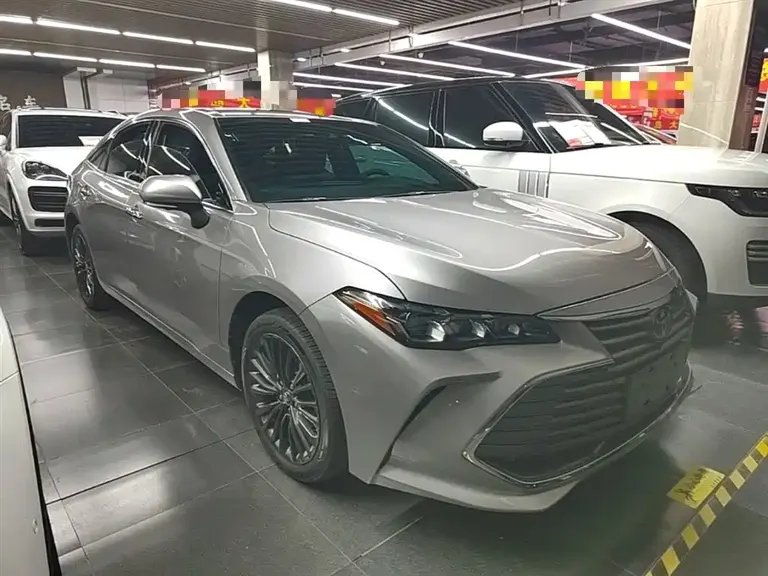 Toyota Avalon 2.0 L XLE Premium CN-VI