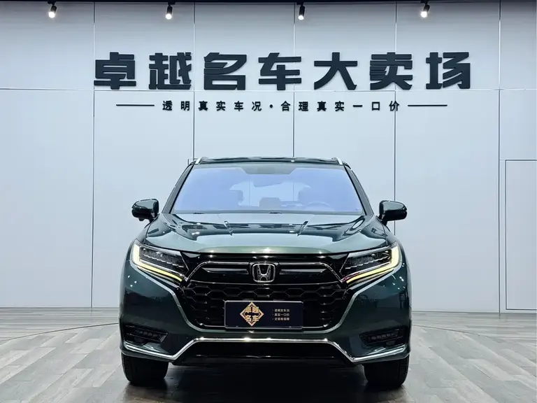Honda UR-V 370 TURBO 4 WD Premium