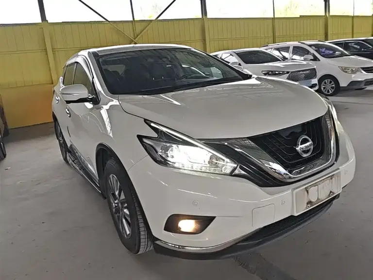 Nissan Murano 2.5 L XL 2 WD Connected Luxury