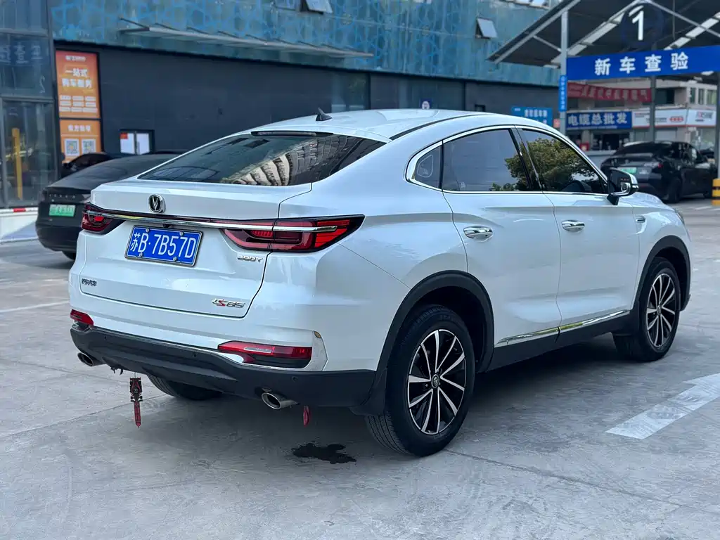 Changan CS85 Coupe 1.5 T DCT CN-VI