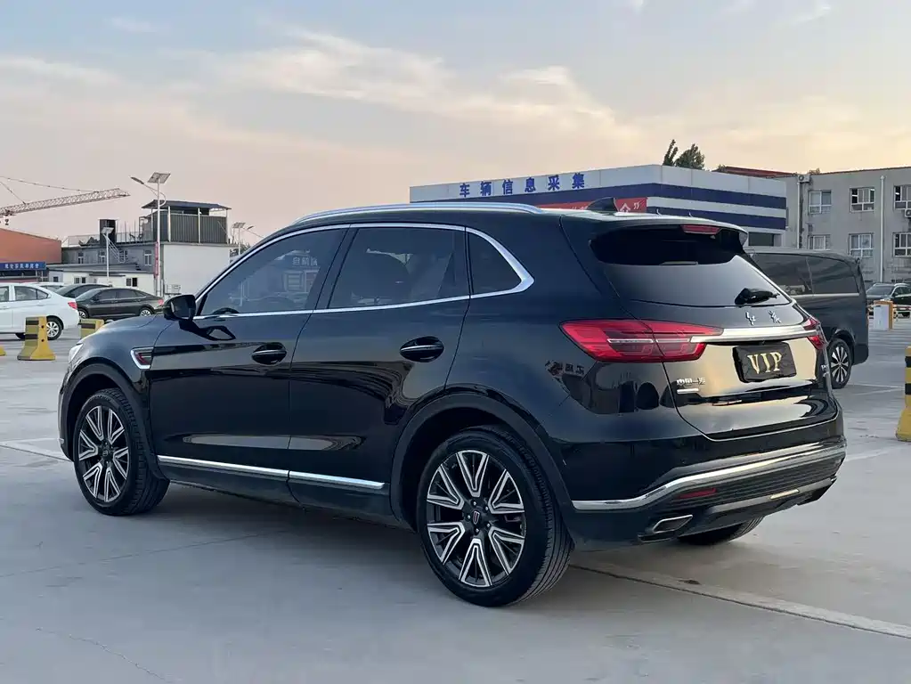 Hongqi HS5 Facelift 2.0 T Connected Flagship Enjoyment 4 WD