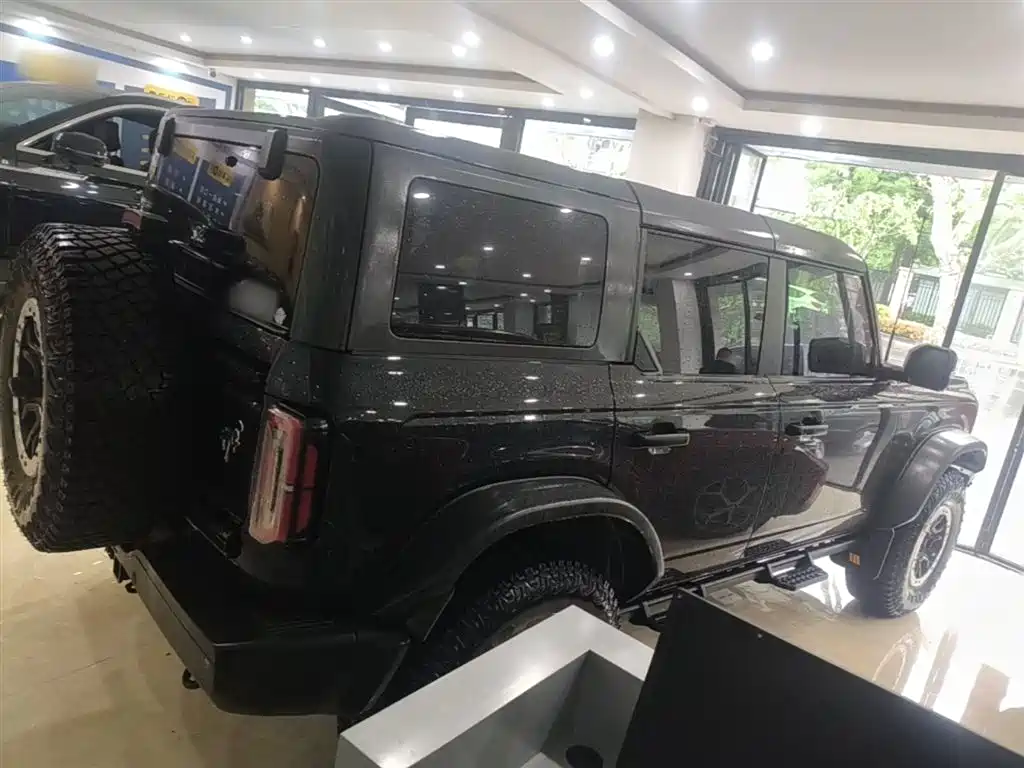 Ford Bronco 2.3 T Badlands