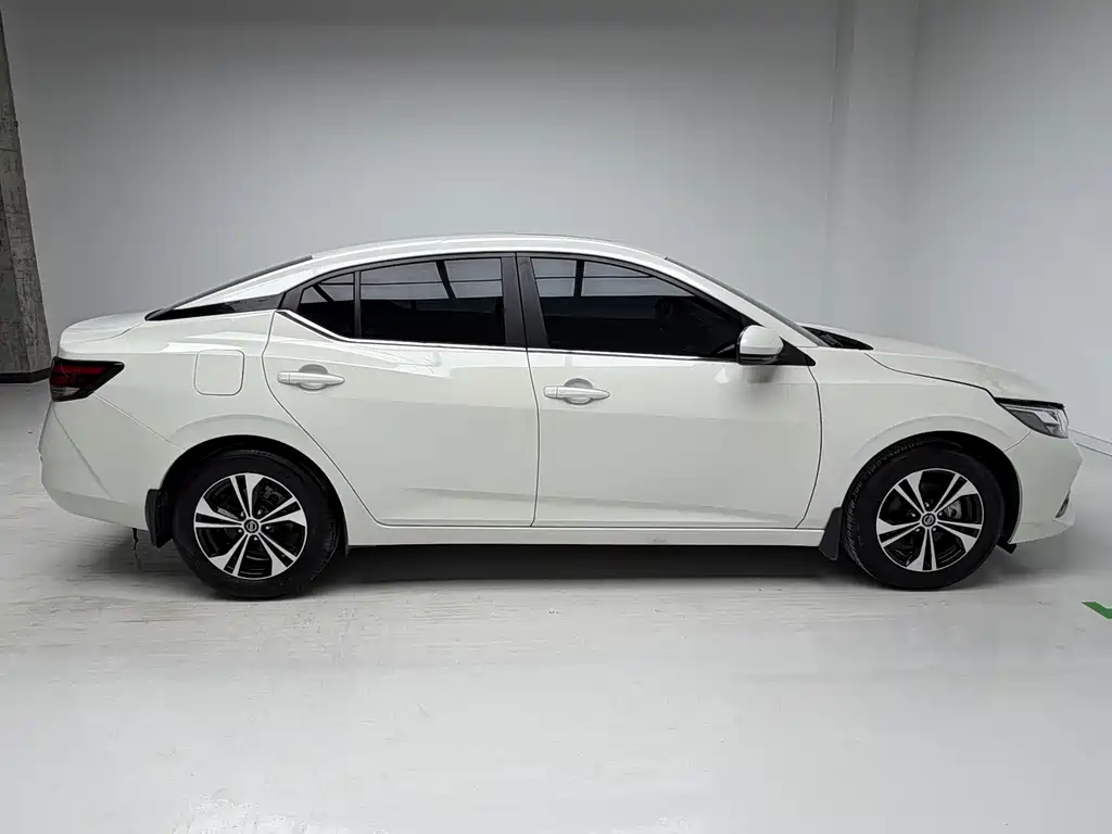 Sylphy 1.6 L XL CVT Joy