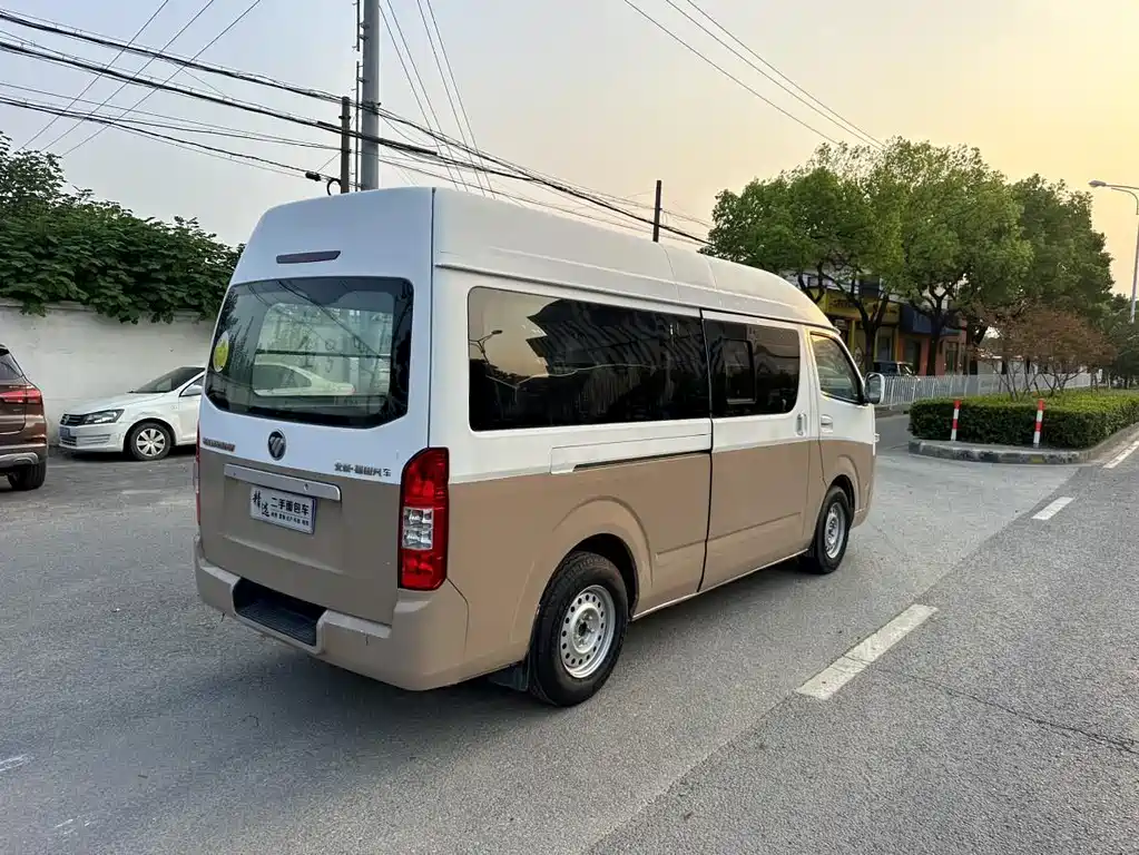 Fengjing G7 2.0 L LWB Commercial Cargo Van High Roof 6-seat4 Q20 M