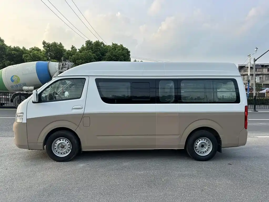 Fengjing G7 2.0 L LWB Commercial Cargo Van High Roof 6-seat4 Q20 M