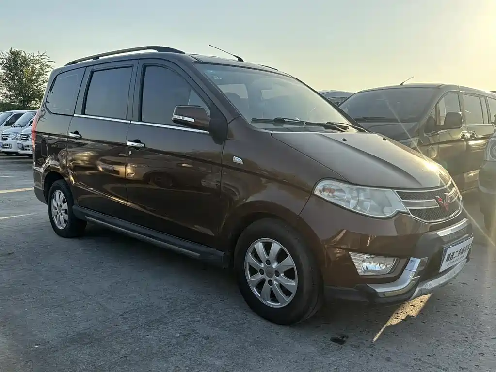 Wuling Hongguang 1.5 L S Basic CN-IV