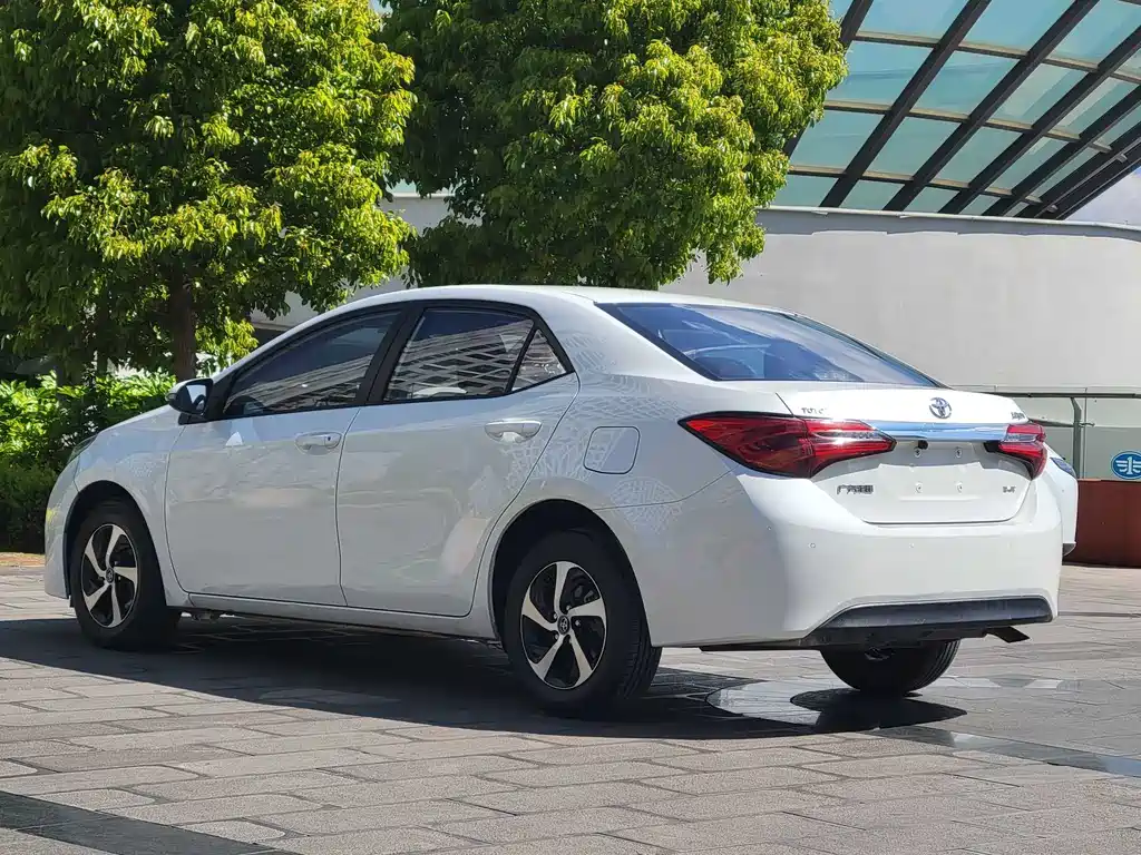 Levin Facelift 185 T CVT Elite CN-V