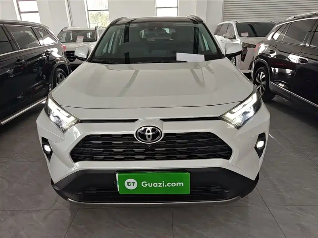 RAV4 2.0 L CVT 2 WD Style Plus