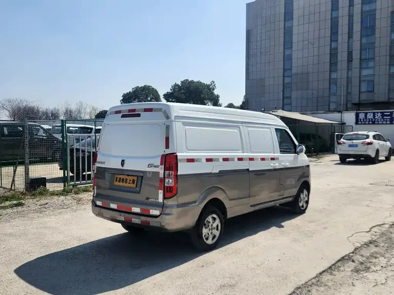 Jinbei New Haishi X30 L 1.5 L Fortune Van2 5-seat AC SWC15 M