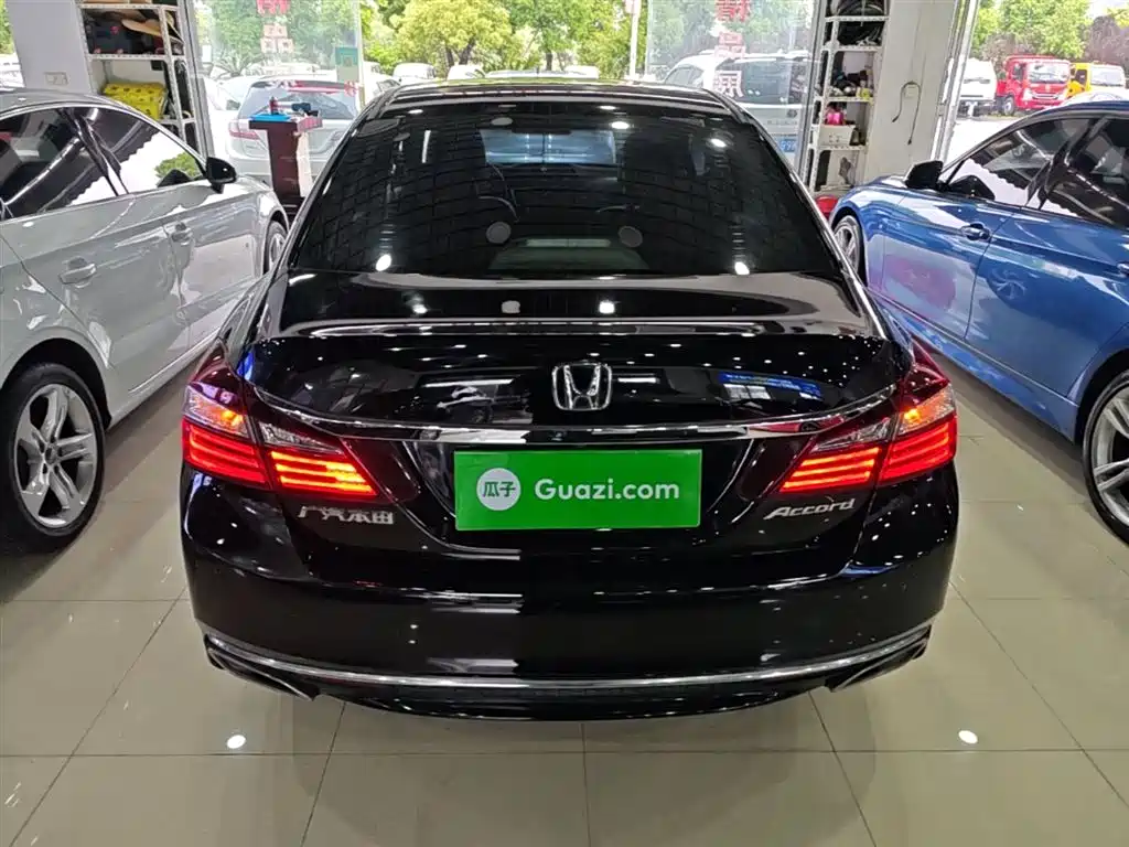 Accord 2.0 L Comfort