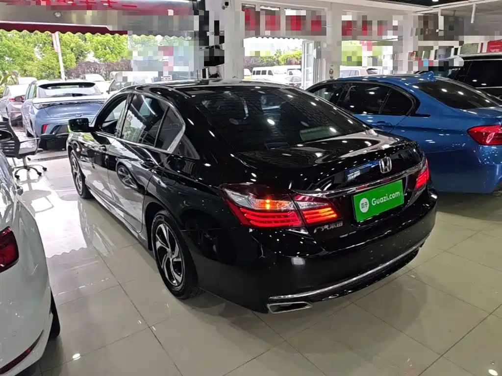 Accord 2.0 L Comfort