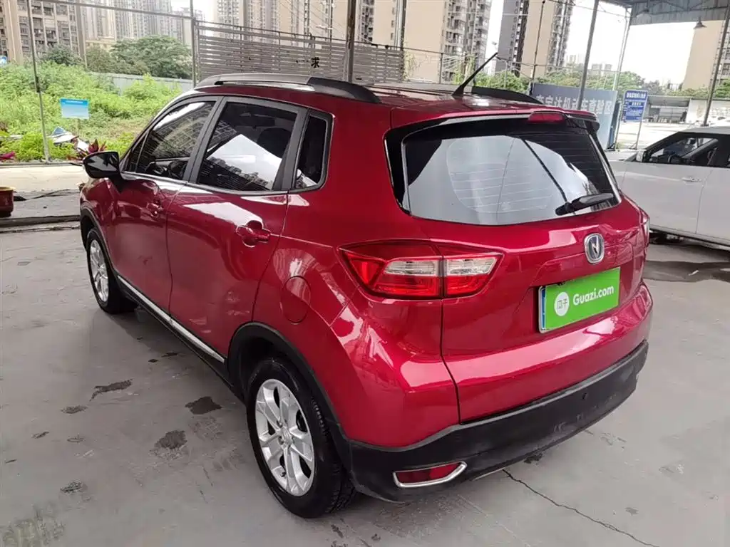 Changan CS15 1.5 L Auto Fashion
