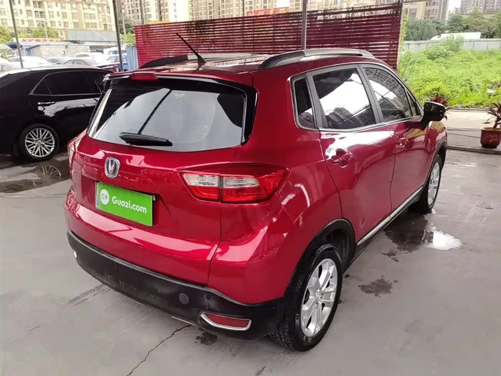 Changan CS15 1.5 L Auto Fashion