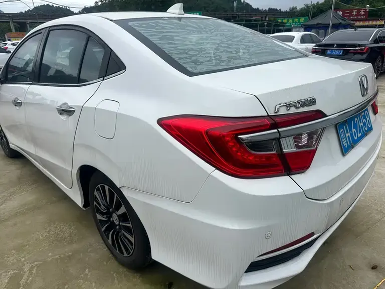 Honda Crider 1.8 L Auto Comfort
