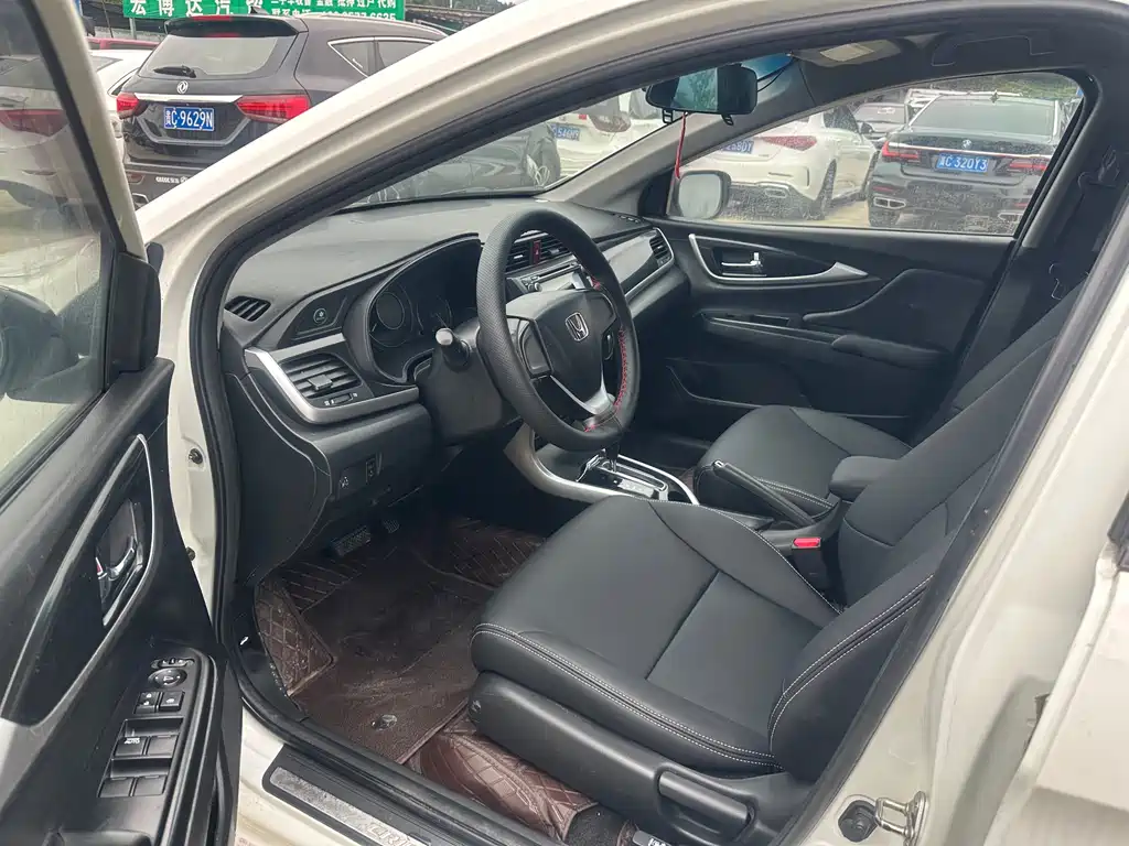 Crider 1.8 L Auto Comfort
