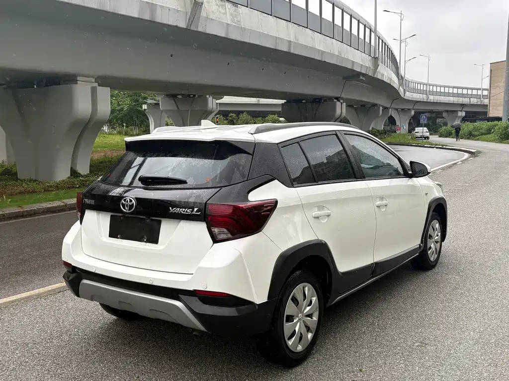 YARiS L Zhixuan Zhixuan X 1.5 L CVT Leading PLUS