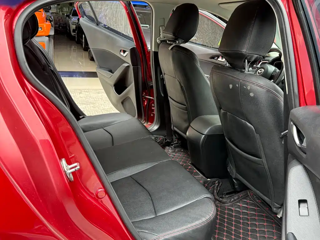 Mazda 3 Axela Sedan 1.5 L Auto Comfort