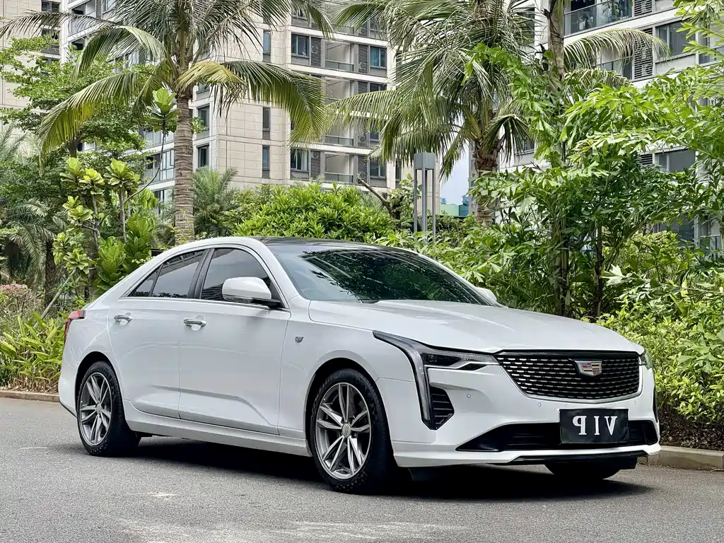 Cadillac CT4 28 T Luxury