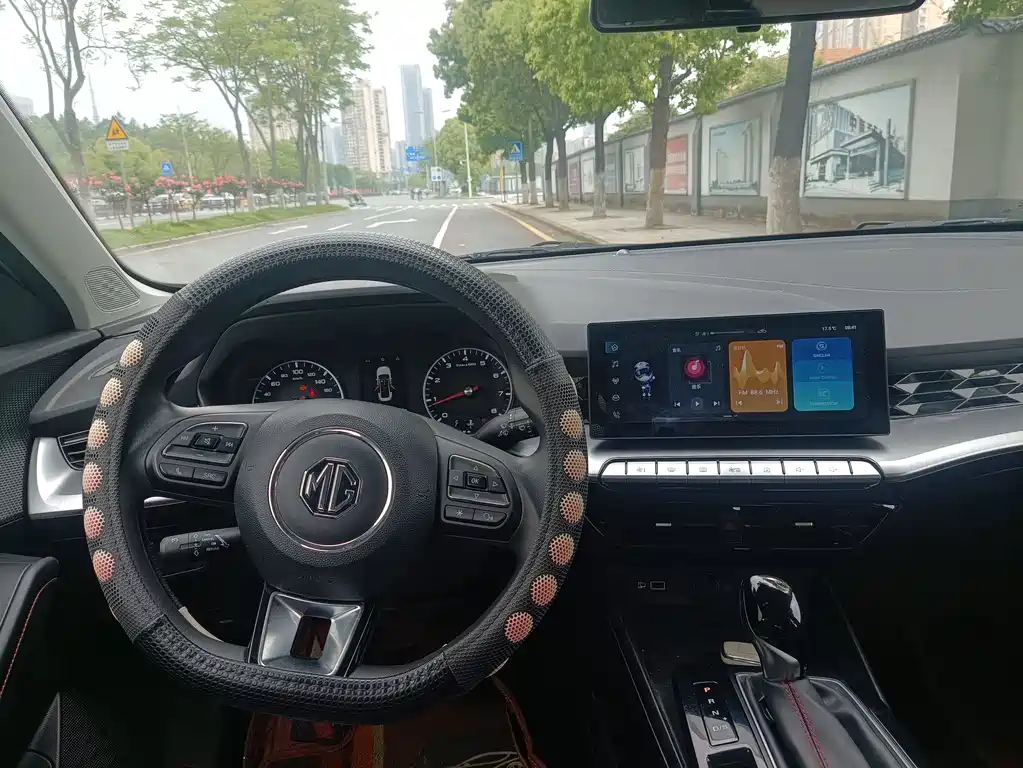 MG5 180 DVVT CVT Style