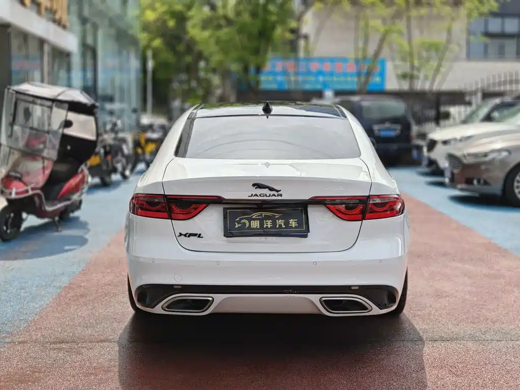 Jaguar XFL 2.0 T P250 2 WD Premium Luxury