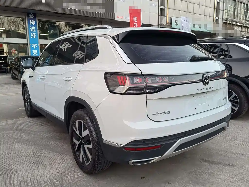 Tayron 300 TSI 2 WD Luxury Plus Advanced