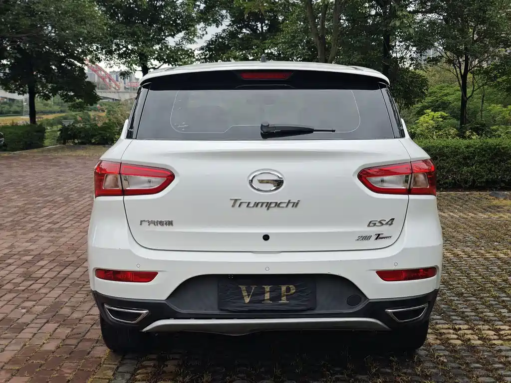 GAC Trumpchi GS4 200 T G-DCT 2 WD Comfort