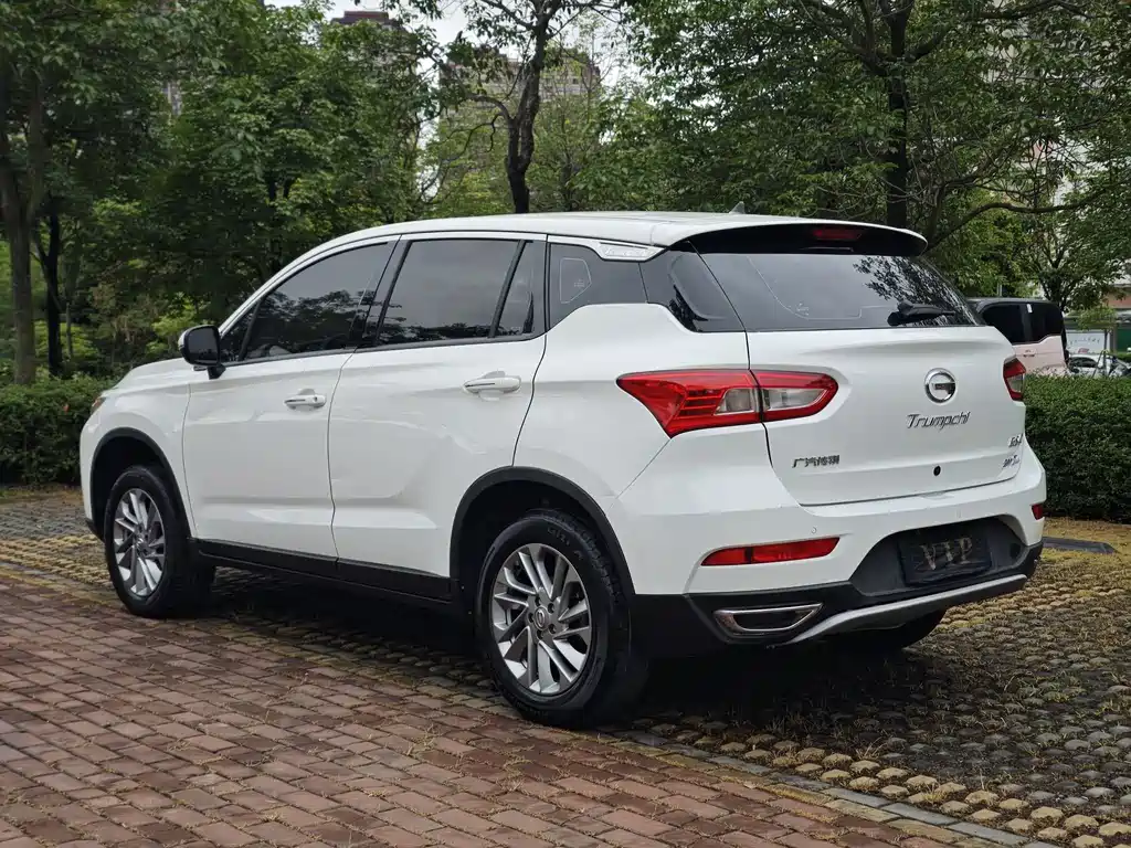 GAC Trumpchi GS4 200 T G-DCT 2 WD Comfort