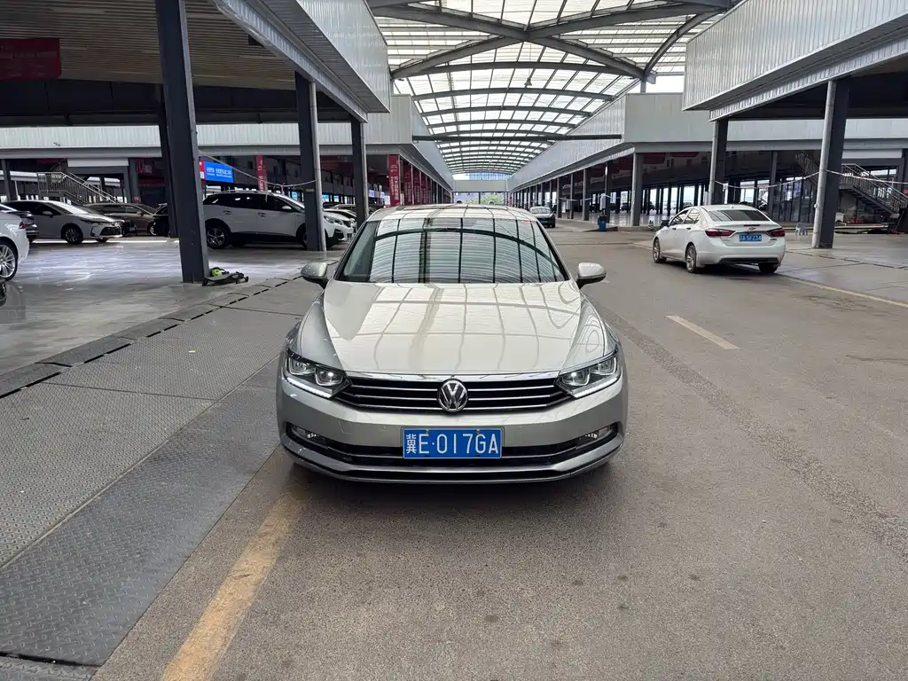 Magotan 330 TSI DSG Luxury