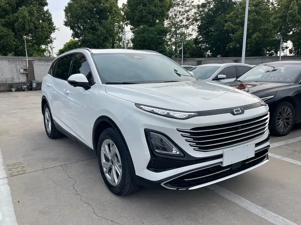 Besturn T90 奔腾T90 2023款 1.5 T DCT 自动舒适型
