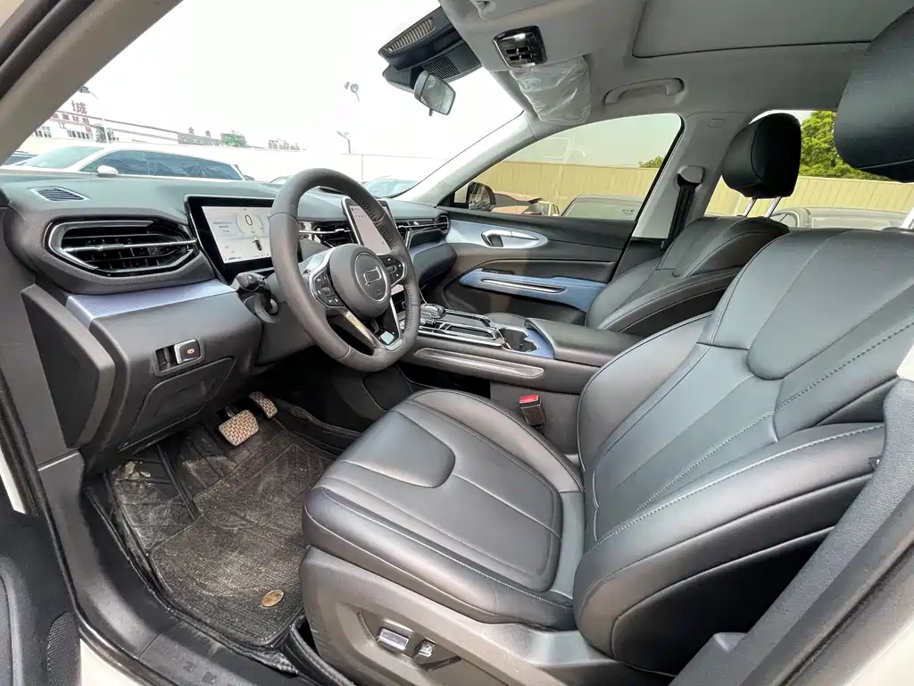 Besturn T90 奔腾T90 2023款 1.5 T DCT 自动舒适型