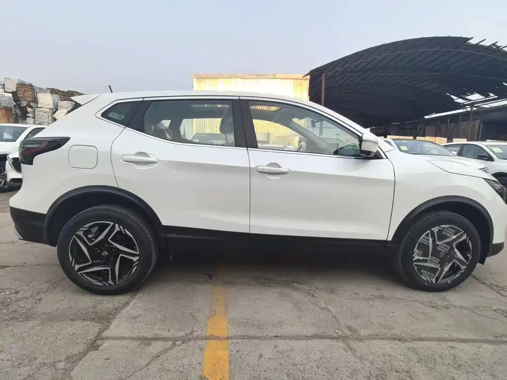 Qashqai Honor 2.0 L CVT XV+ Leading