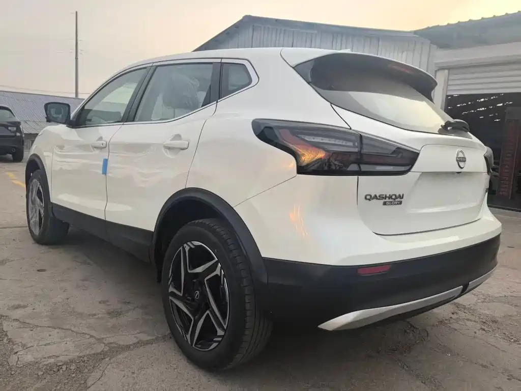 Qashqai Honor 2.0 L CVT XV+ Leading
