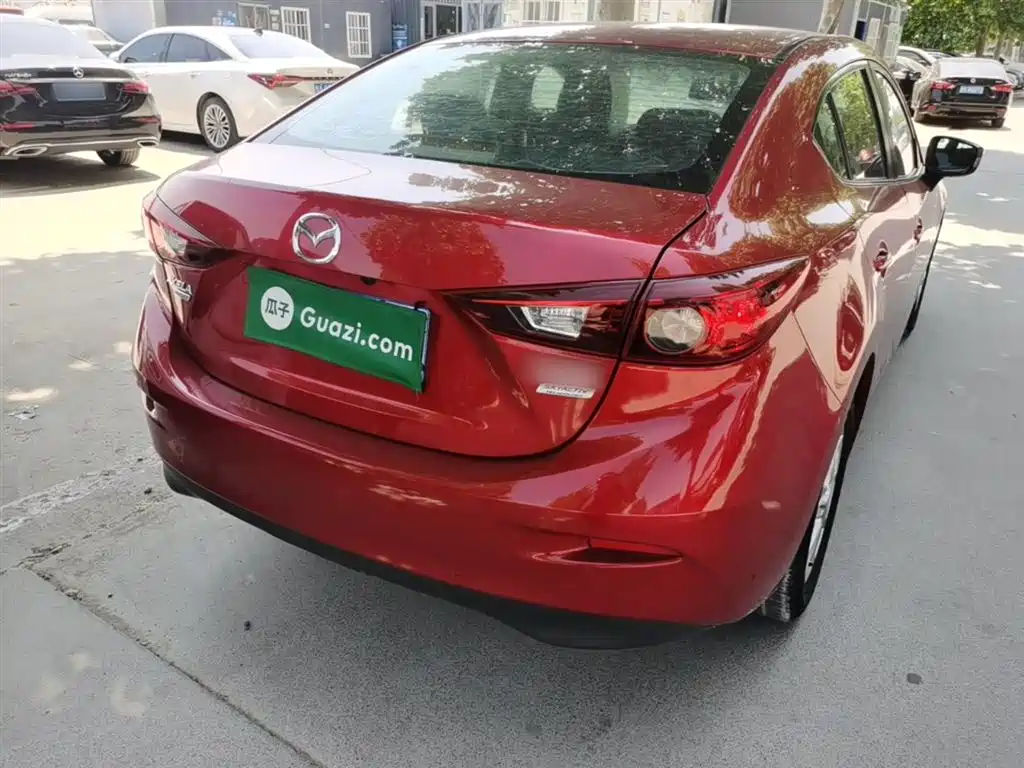 Mazda 3 Axela Sedan 1.5 L Manual Comfort