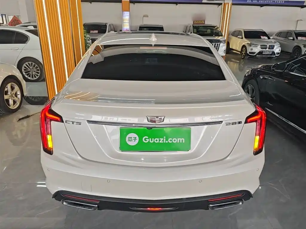 Cadillac CT5 28 T Luxury (Standard)