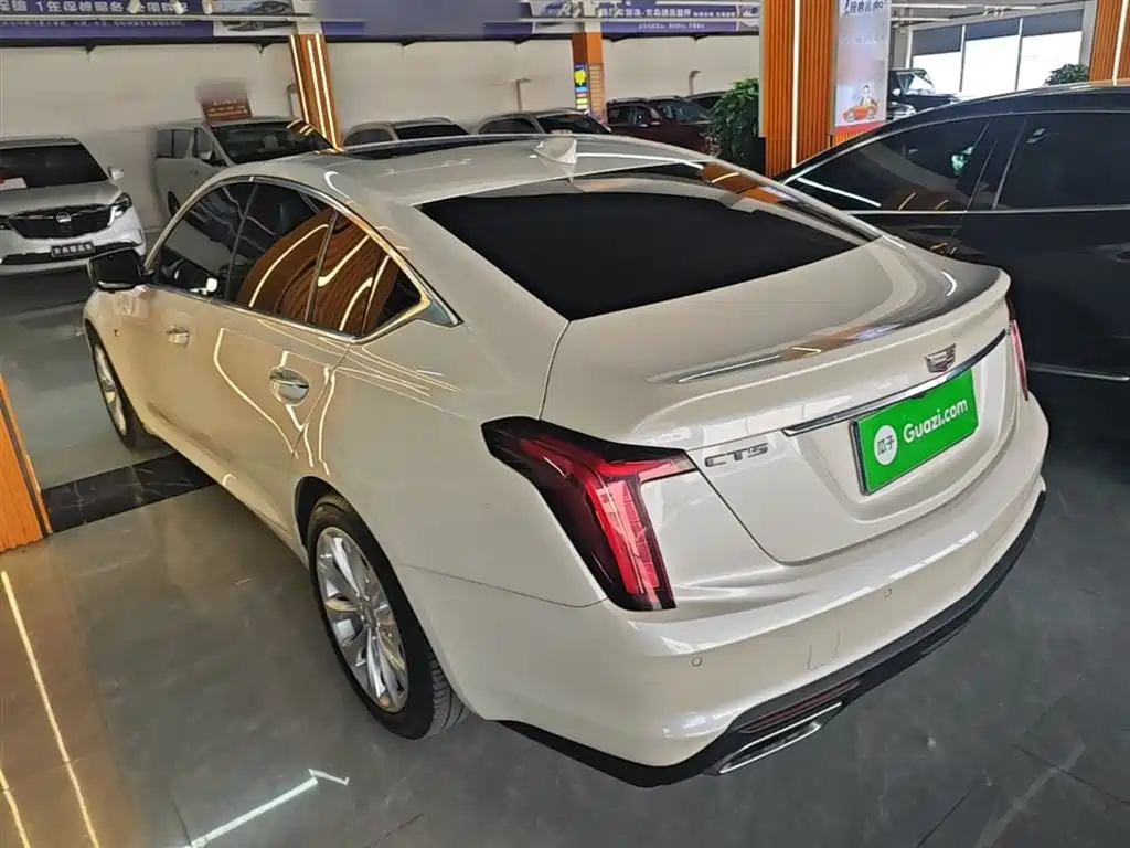 Cadillac CT5 28 T Luxury (Standard)