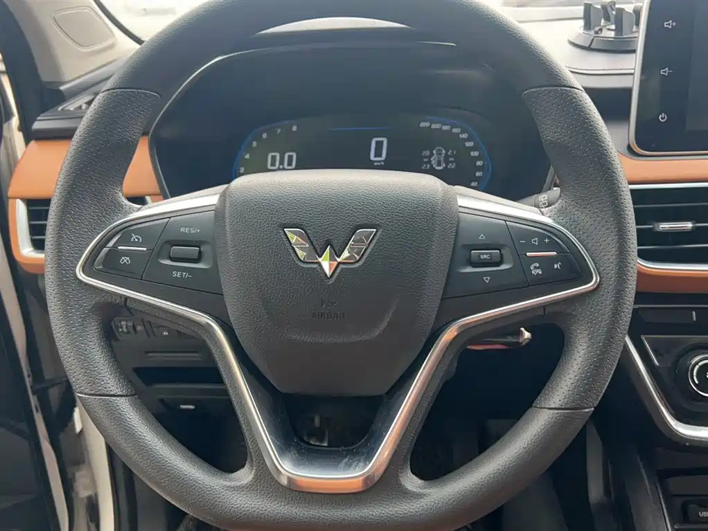 Wuling Hongguang S3 1.5 L Manual Luxury CN-V