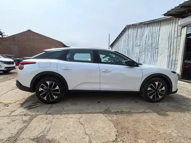 Citroën C5 X 1.6 T Overseas