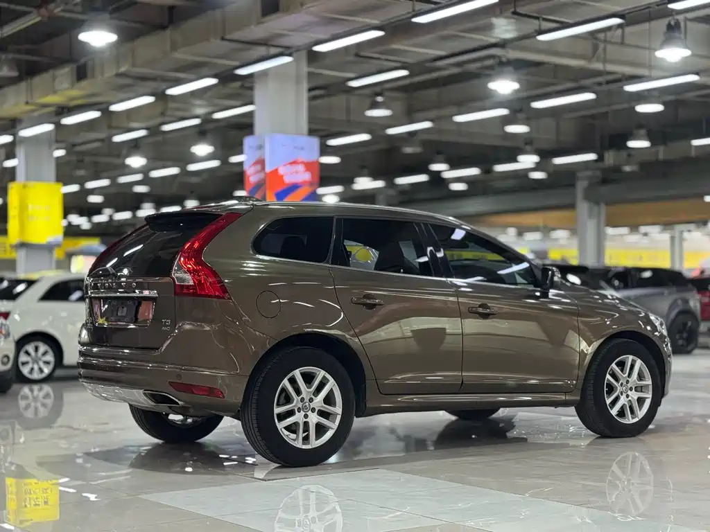Volvo XC60 T5 AWD Smart Progress