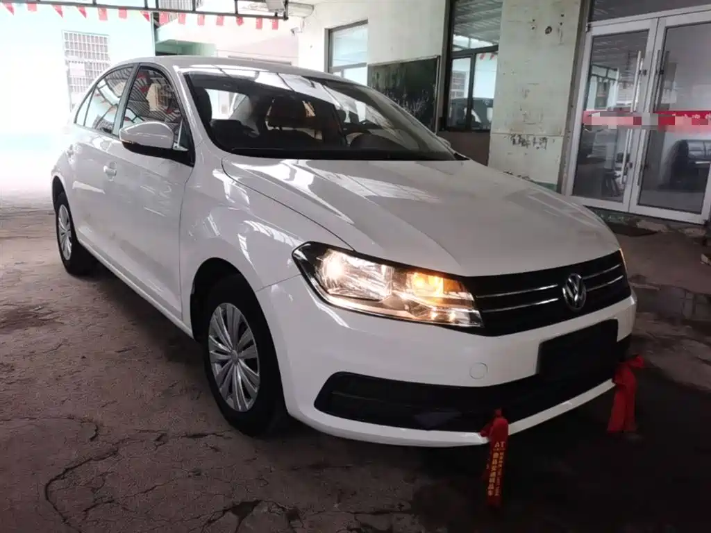 Santana 1.5 L Manual Style CN-VI