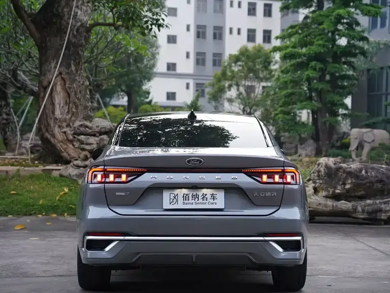 Ford Mondeo Facelift EcoBoost 245 Supreme