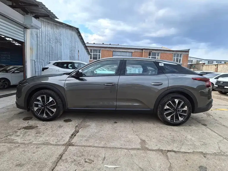 Citroën C5 X 1.6 T Overseas