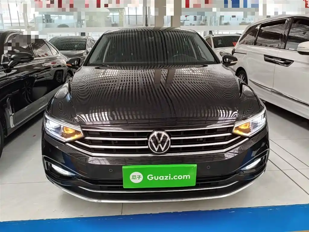 Magotan 330 TSI DSG Luxury