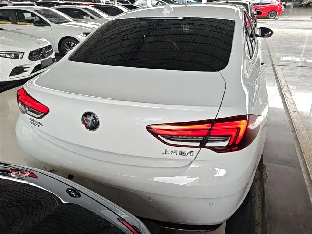 Regal 552 T Luxury
