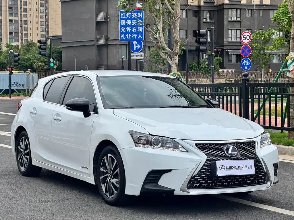 Lexus CT CT200 h Elite Mono